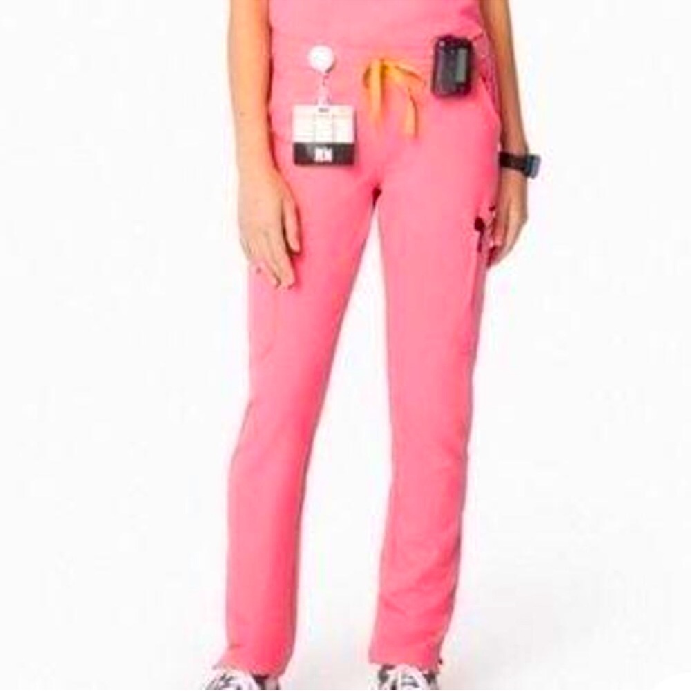 Figs Yola‎ Skinny Scrub Pants Pink Tie Waist with Pockets Style Number TW2000R